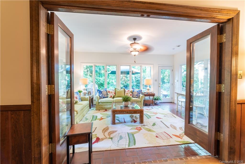 209 Medearis Drive Charlotte NC 28211