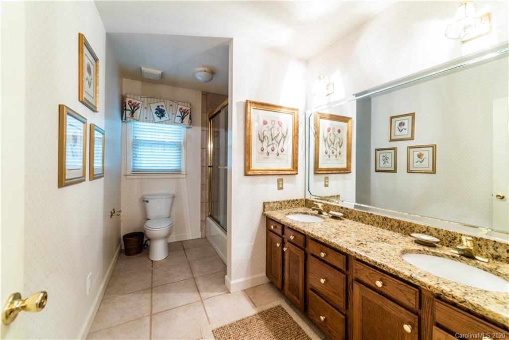 209 Medearis Drive Charlotte NC 28211