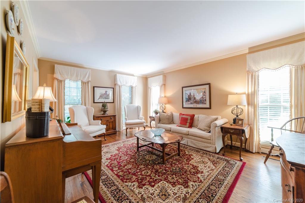 209 Medearis Drive Charlotte NC 28211