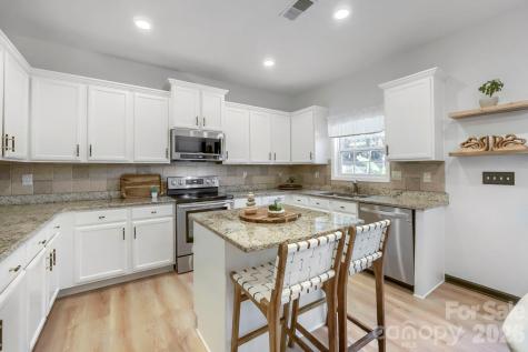 108 Runningdeer Drive Mooresville NC 28117