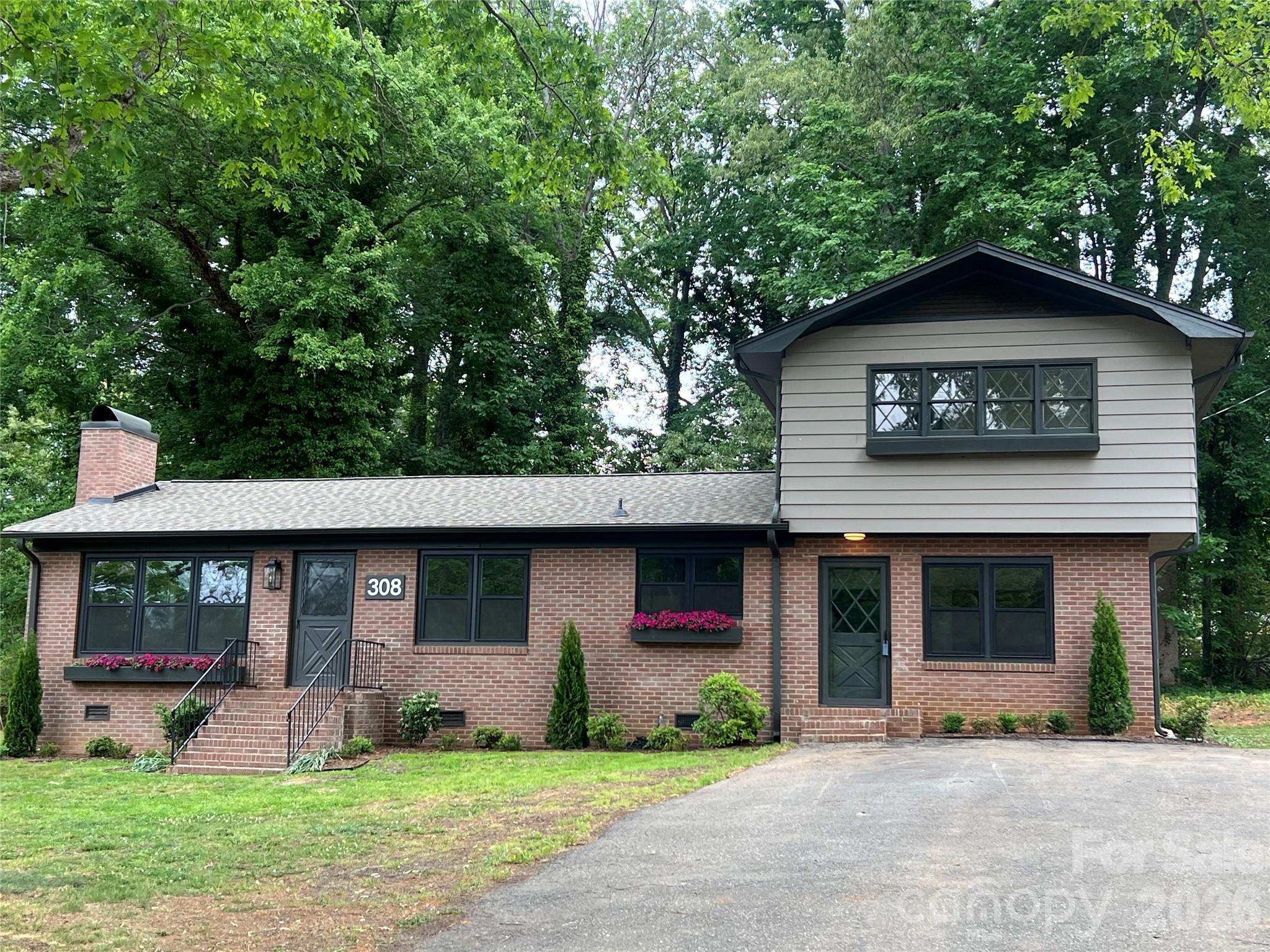 308 Rankin Avenue Lowell NC 28098