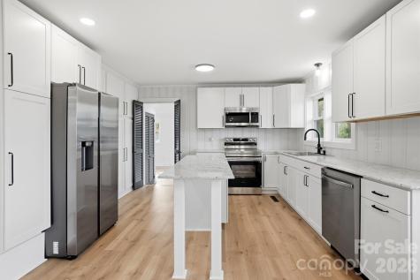 308 Rankin Avenue Lowell NC 28098