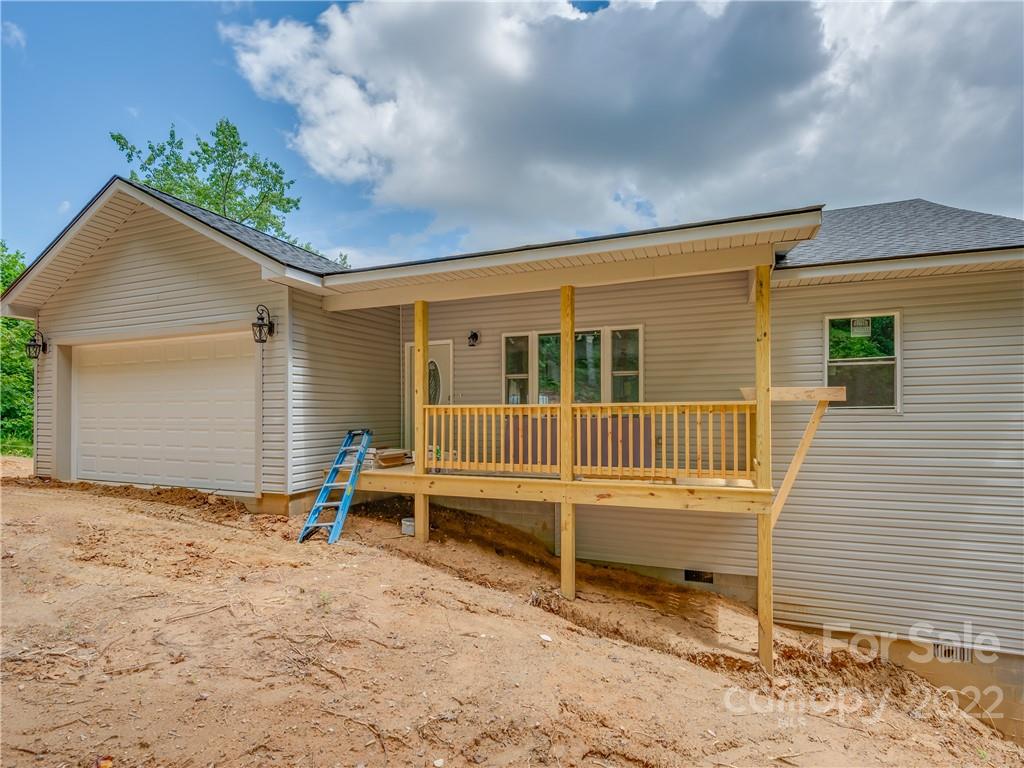 39 Hamilton Acres Drive Hendersonville NC 28791