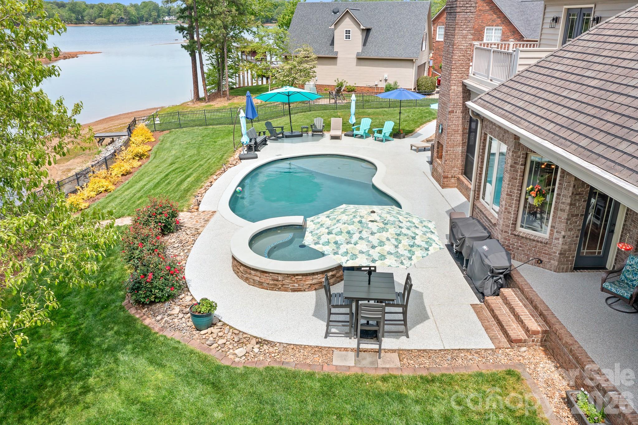 1395 Strawberry Lane Denver NC 28037