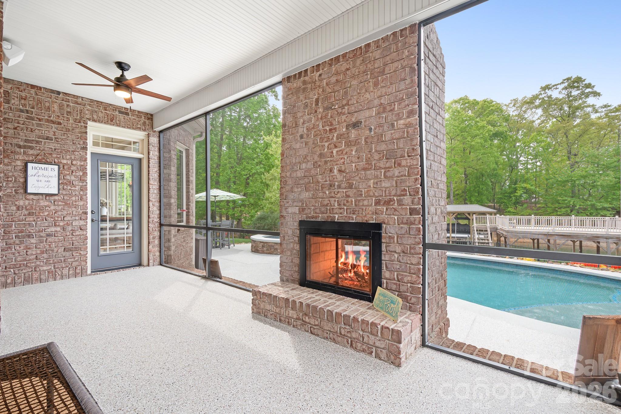 1395 Strawberry Lane Denver NC 28037