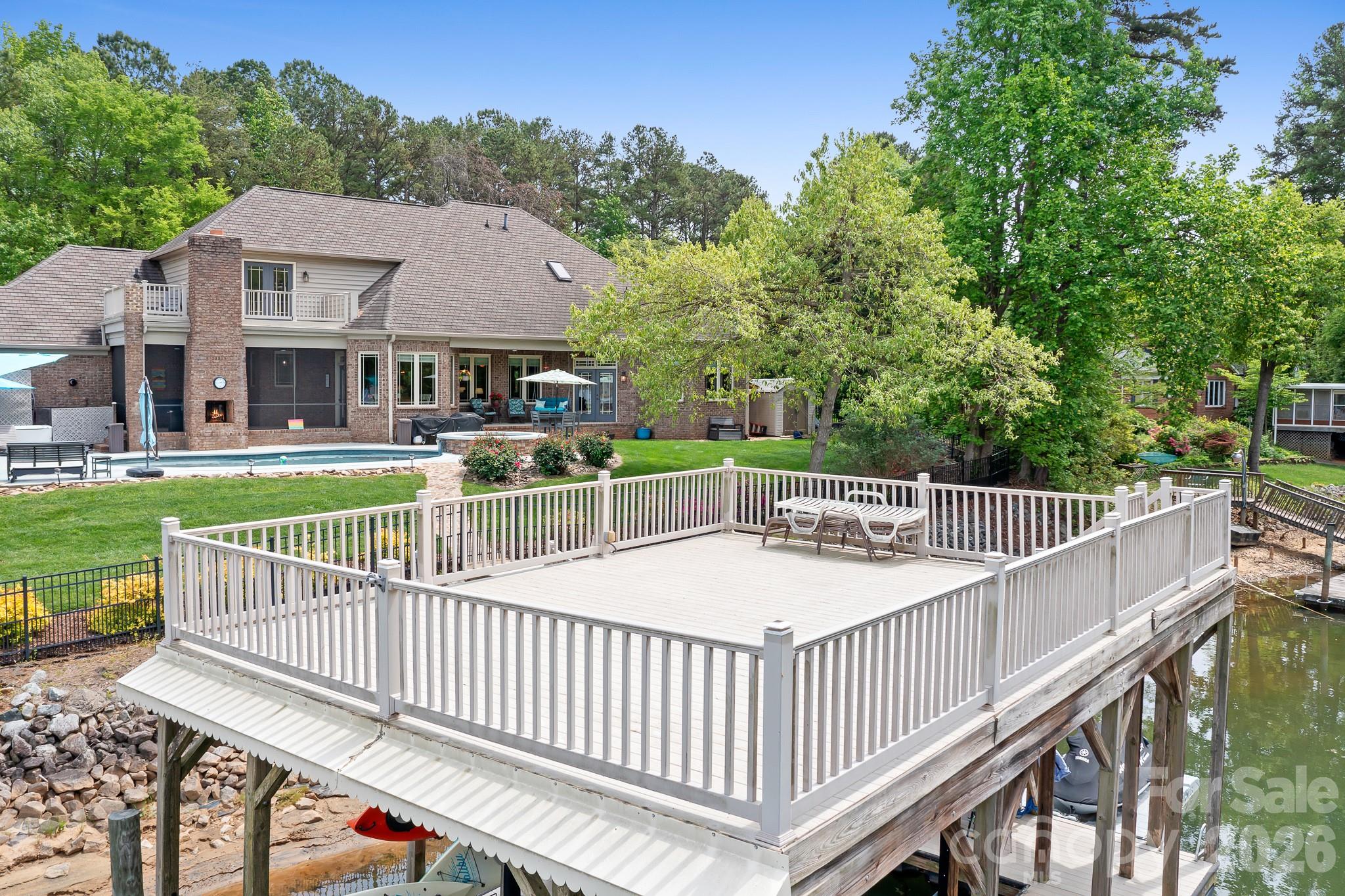 1395 Strawberry Lane Denver NC 28037
