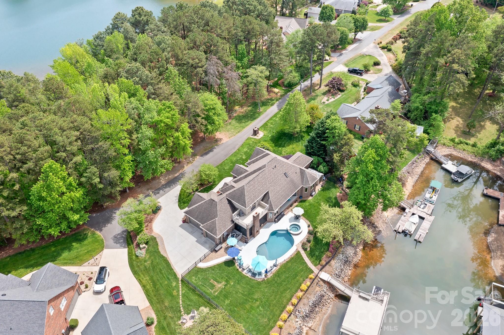 1395 Strawberry Lane Denver NC 28037