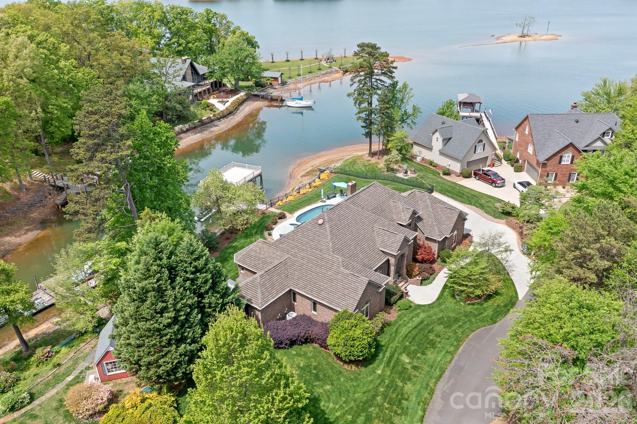 1395 Strawberry Lane Denver NC 28037
