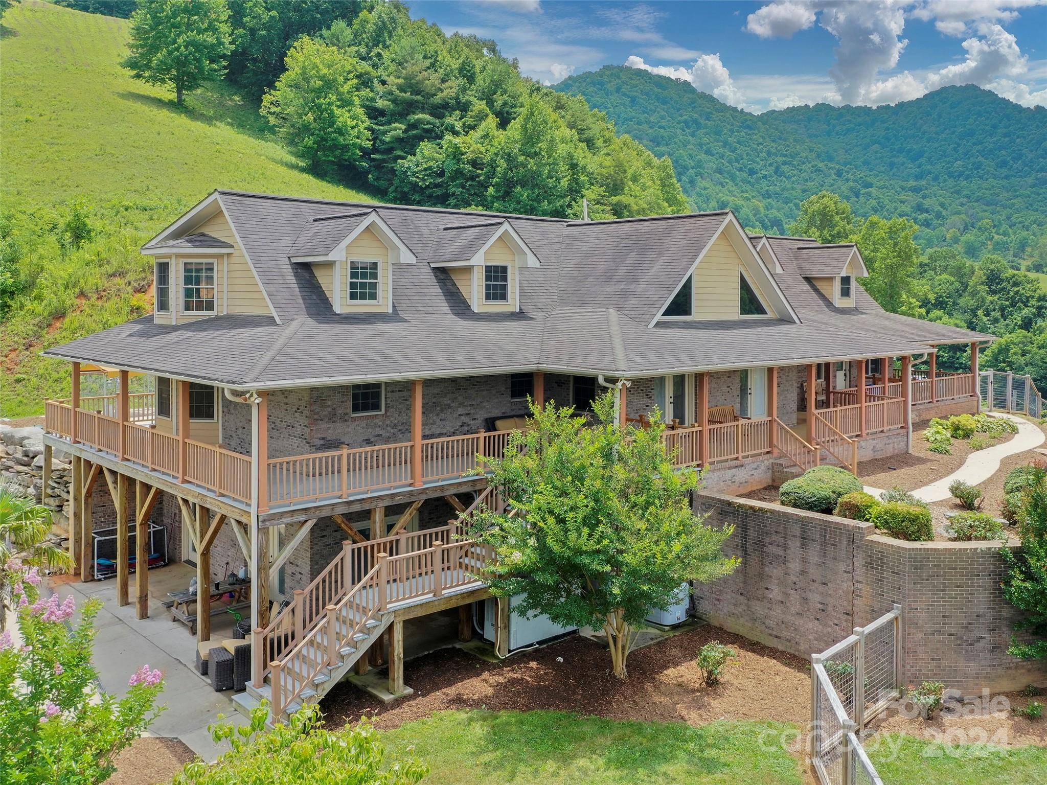 317 Camp Branch Road Clyde NC 28721