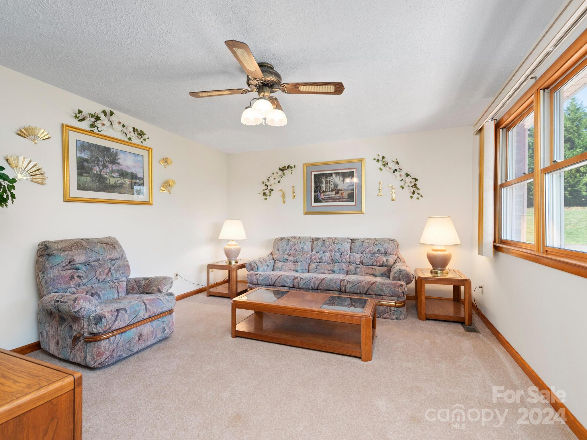 131 Oak Hill Road Candler NC 28715