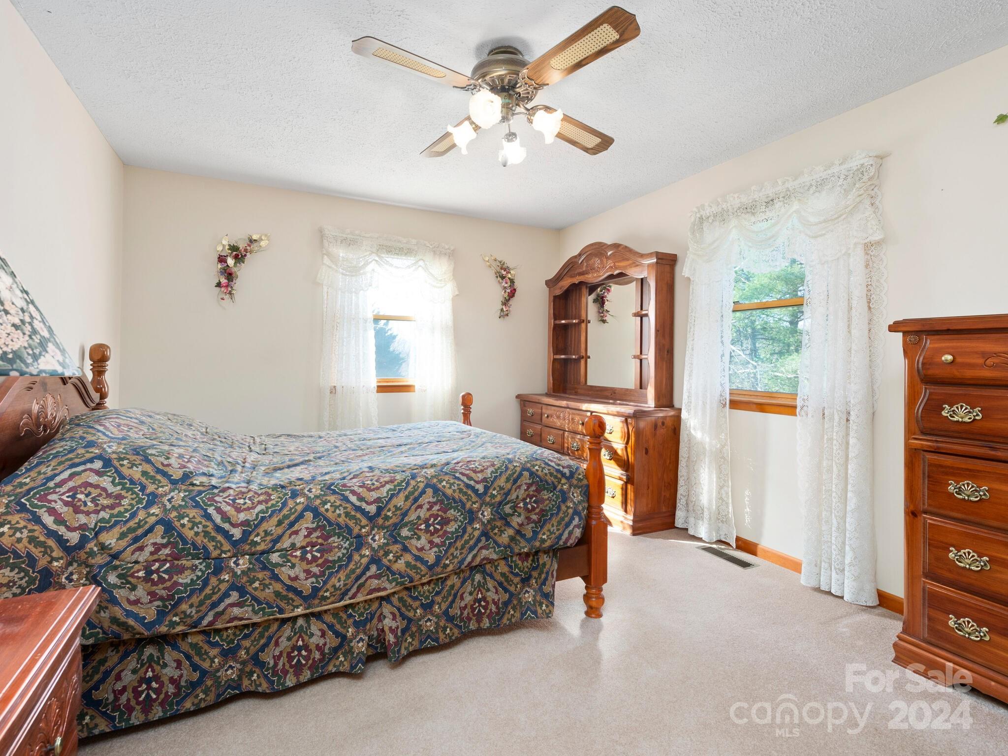 131 Oak Hill Road Candler NC 28715