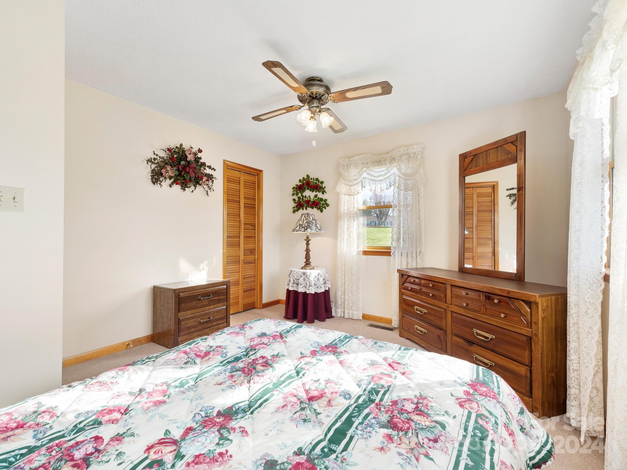 131 Oak Hill Road Candler NC 28715