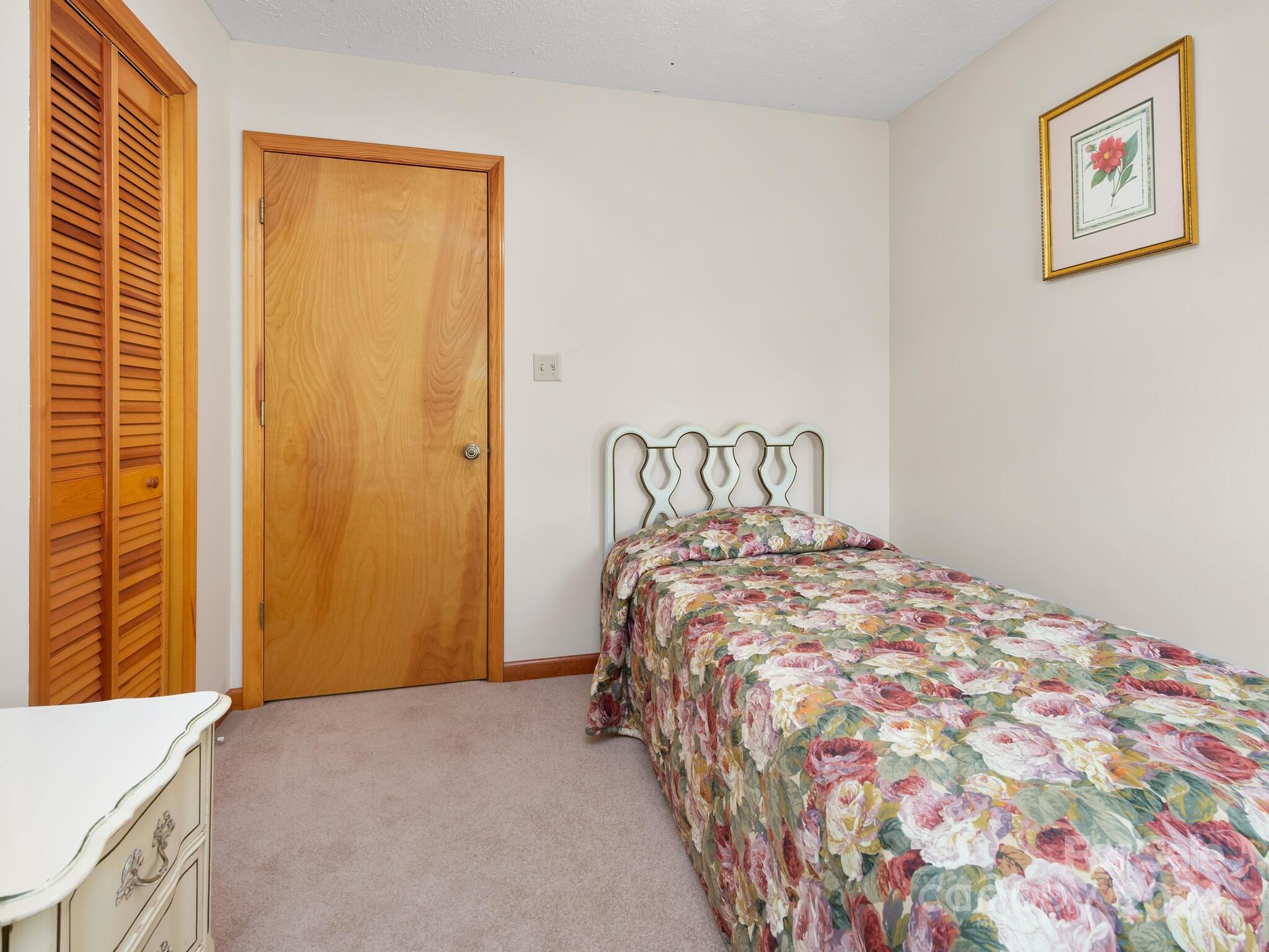 131 Oak Hill Road Candler NC 28715