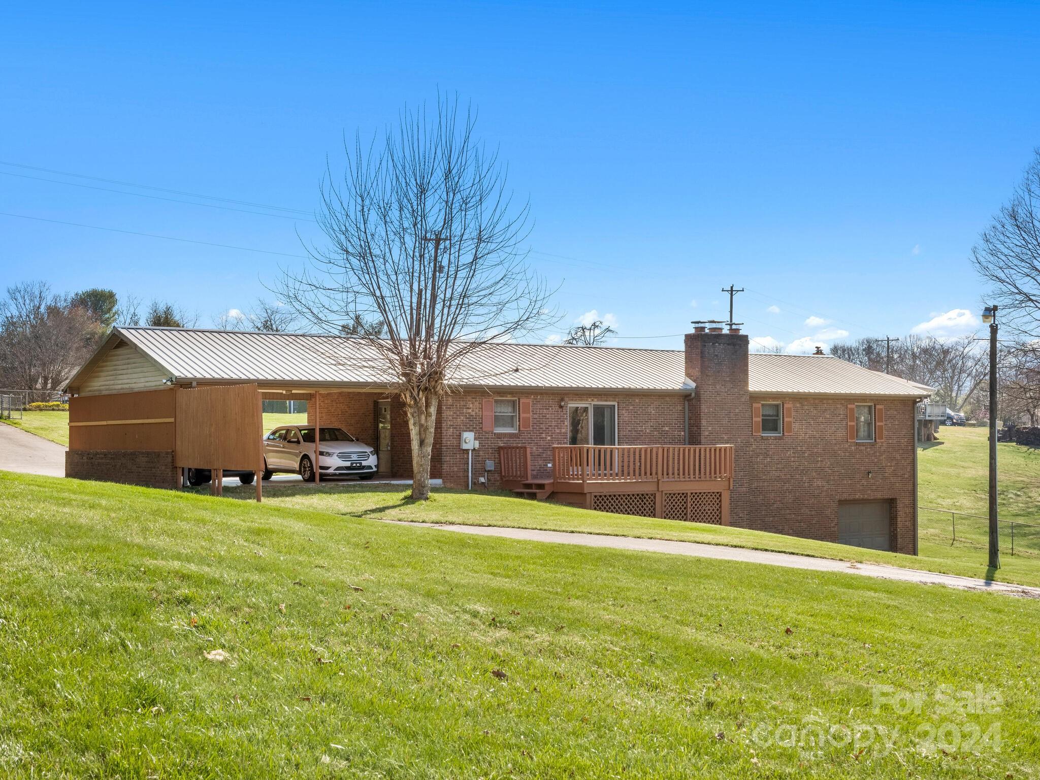131 Oak Hill Road Candler NC 28715