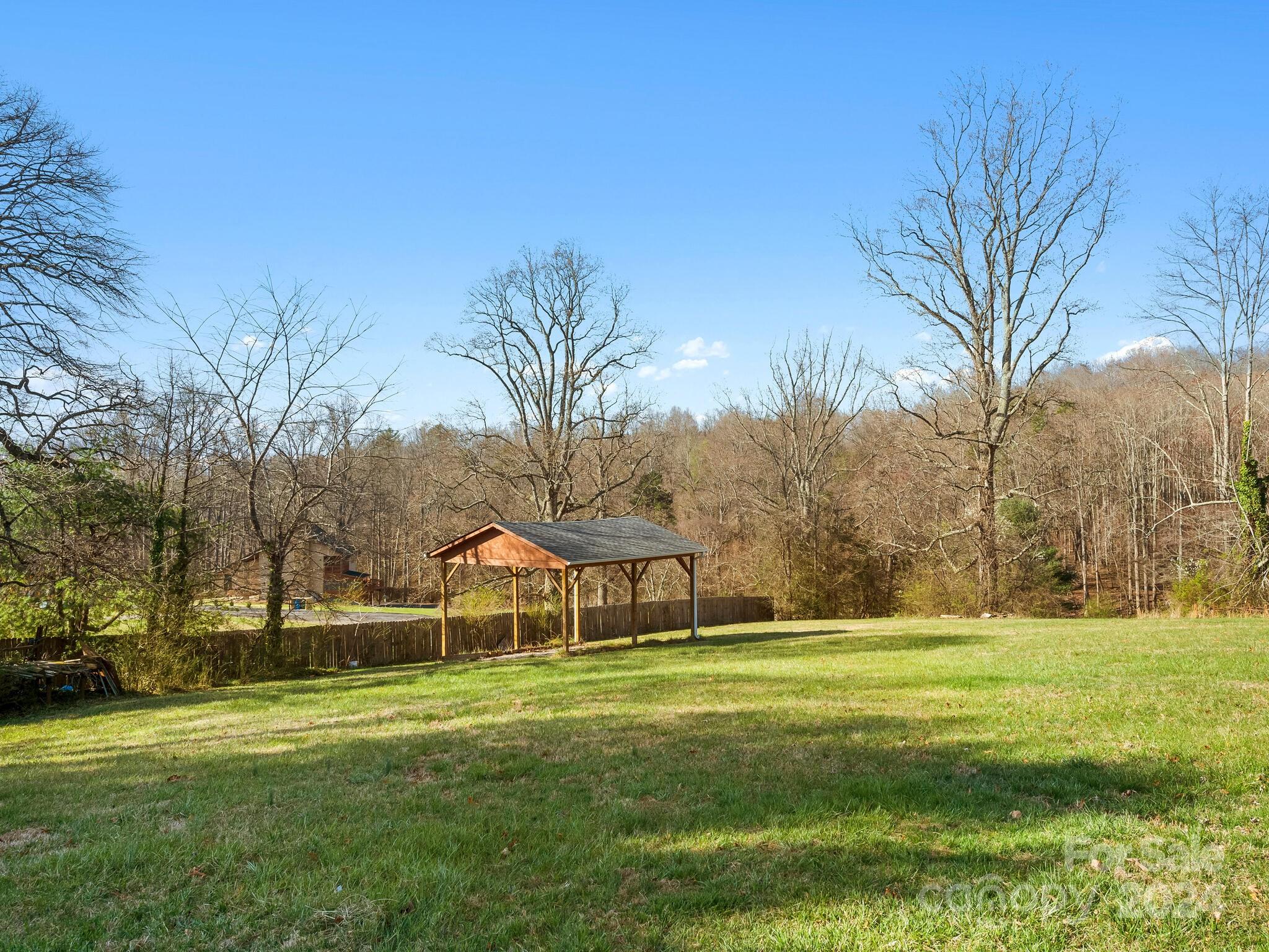 131 Oak Hill Road Candler NC 28715