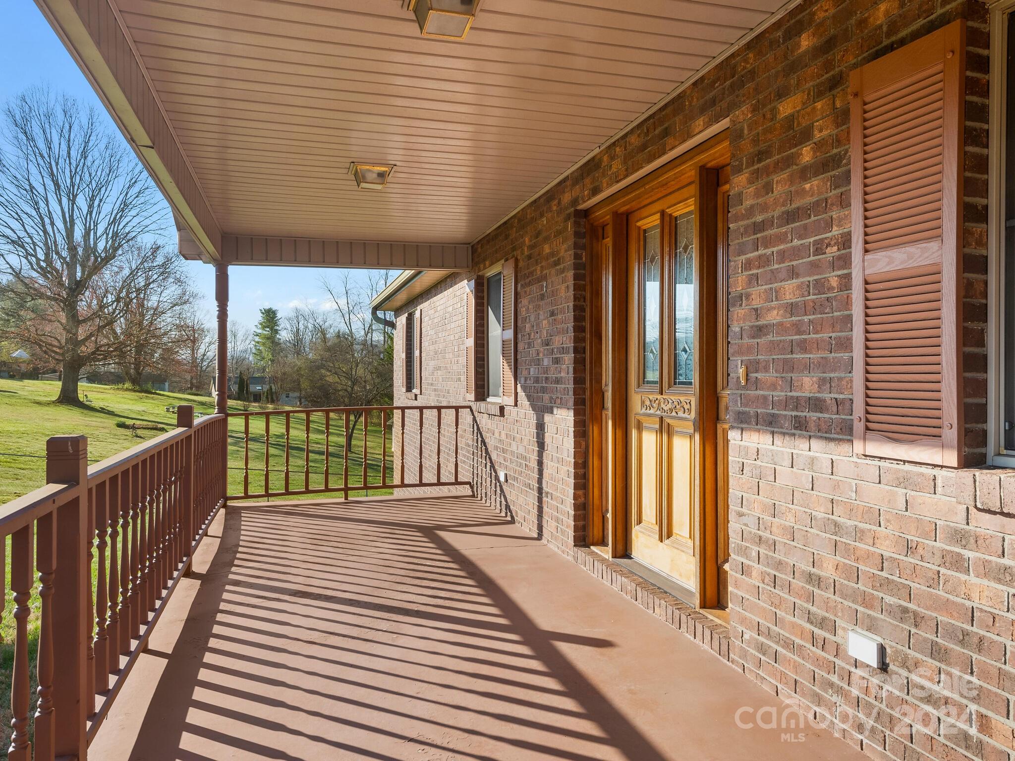 131 Oak Hill Road Candler NC 28715
