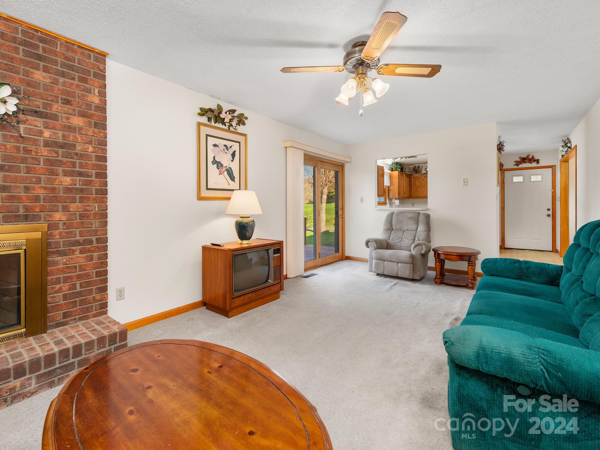 131 Oak Hill Road Candler NC 28715