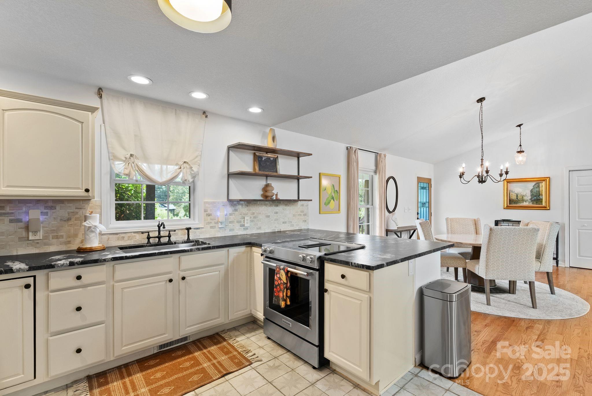 6 Sayles Town Road Fairview NC 28730