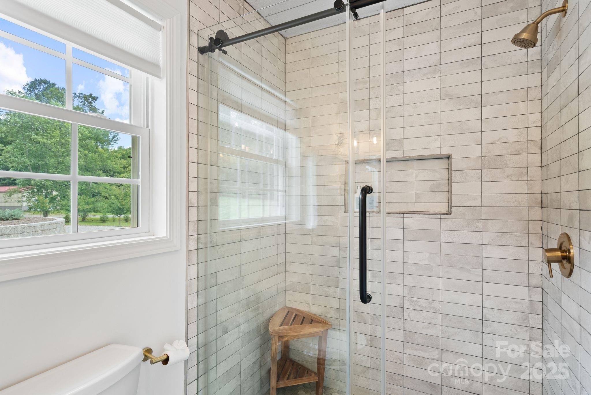 6 Sayles Town Road Fairview NC 28730