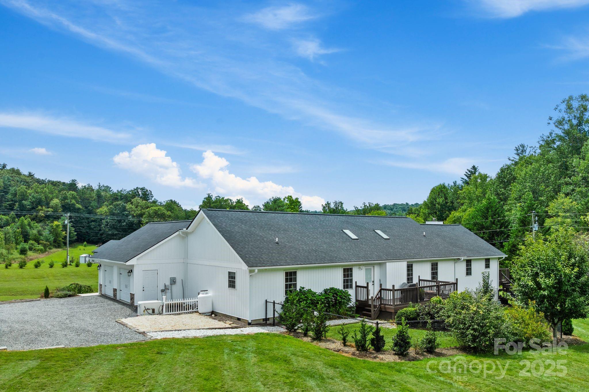 6 Sayles Town Road Fairview NC 28730