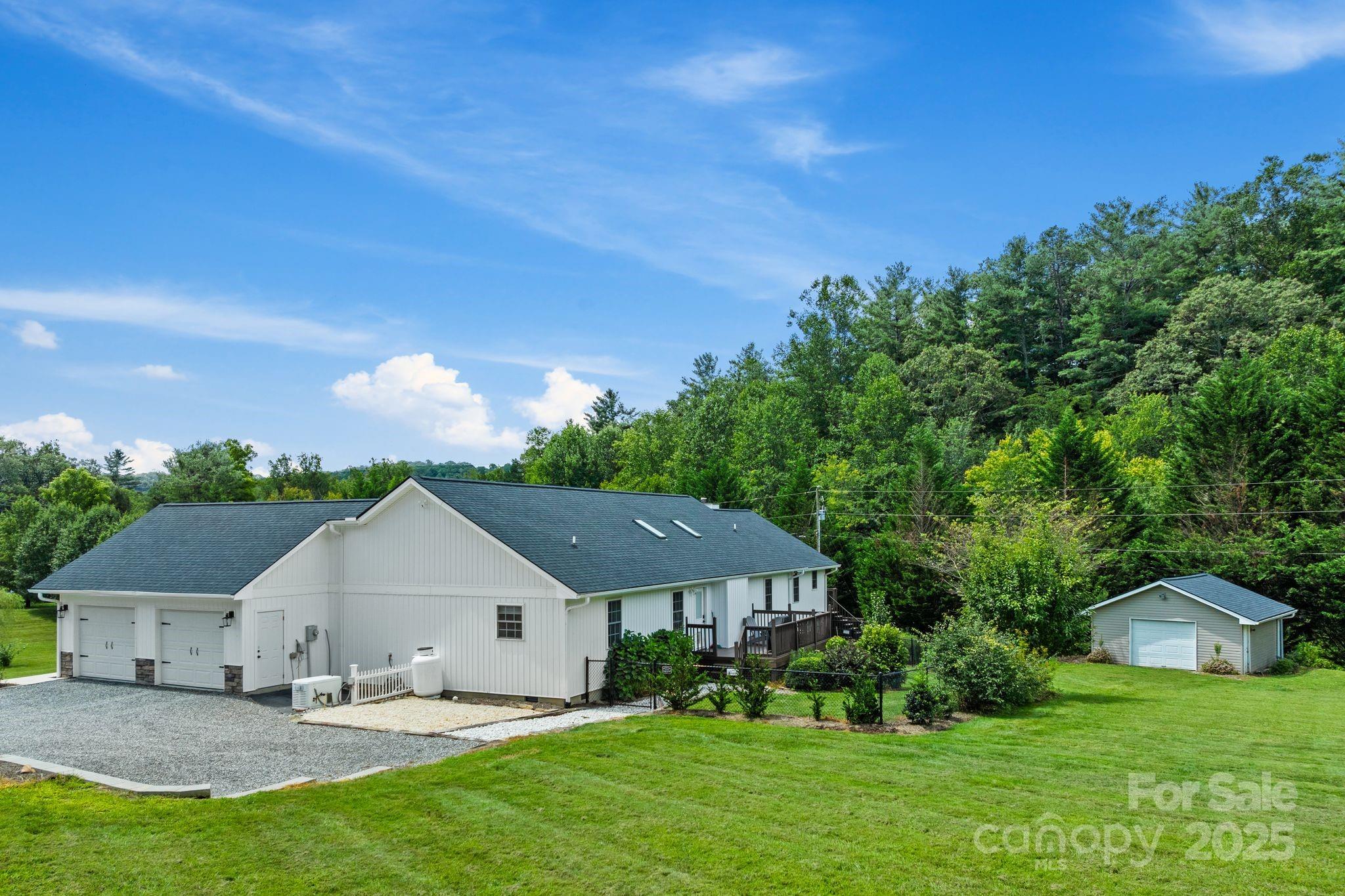 6 Sayles Town Road Fairview NC 28730