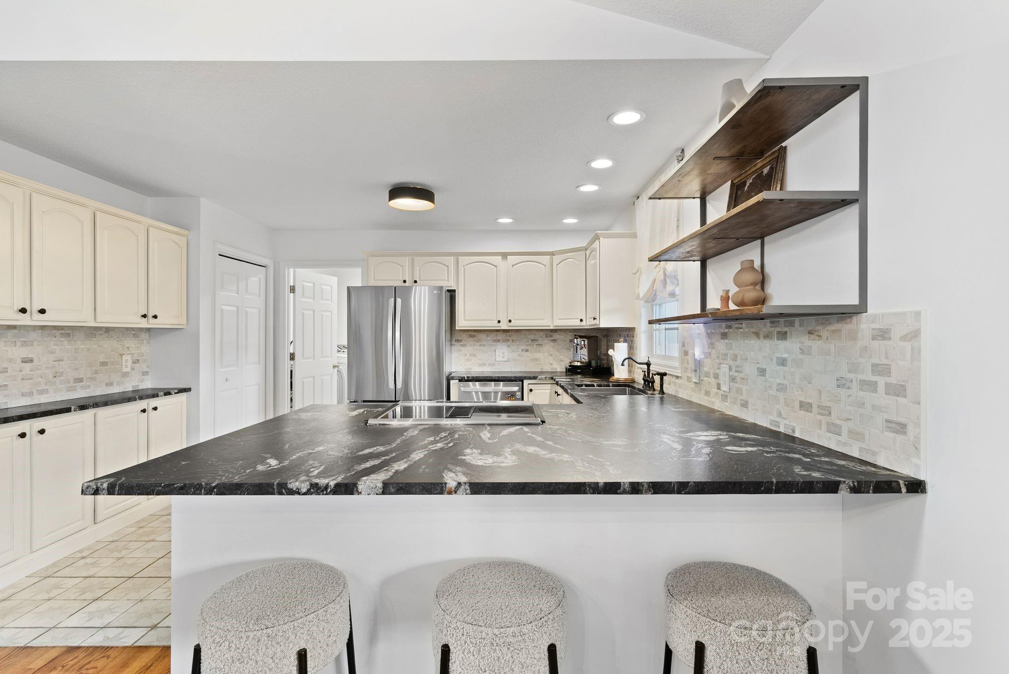 6 Sayles Town Road Fairview NC 28730