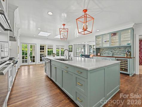 2228 Wellesley Avenue Charlotte NC 28207