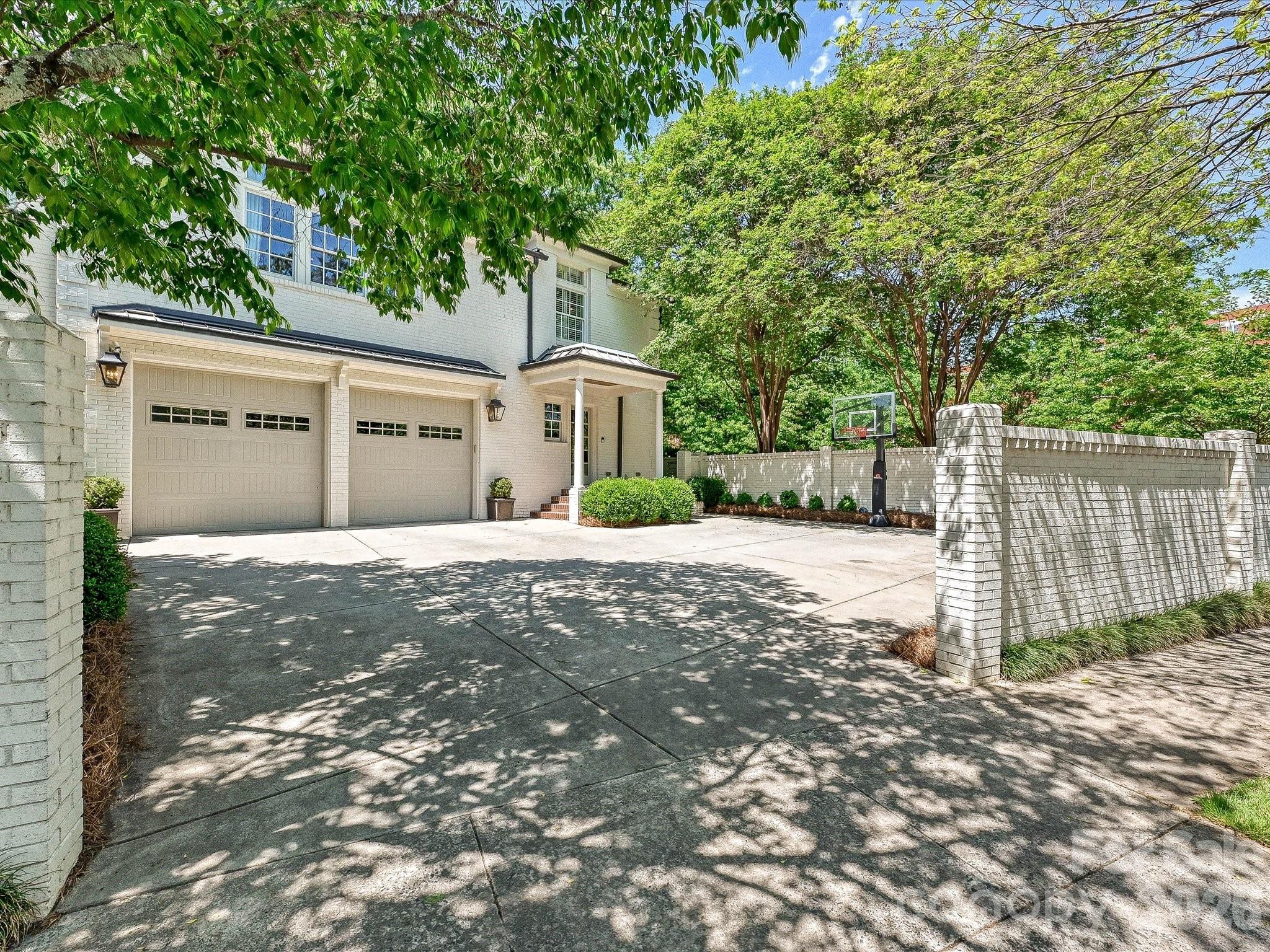 2228 Wellesley Avenue Charlotte NC 28207