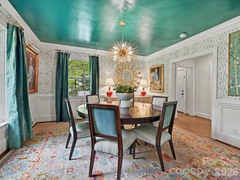 2228 Wellesley Avenue Charlotte NC 28207