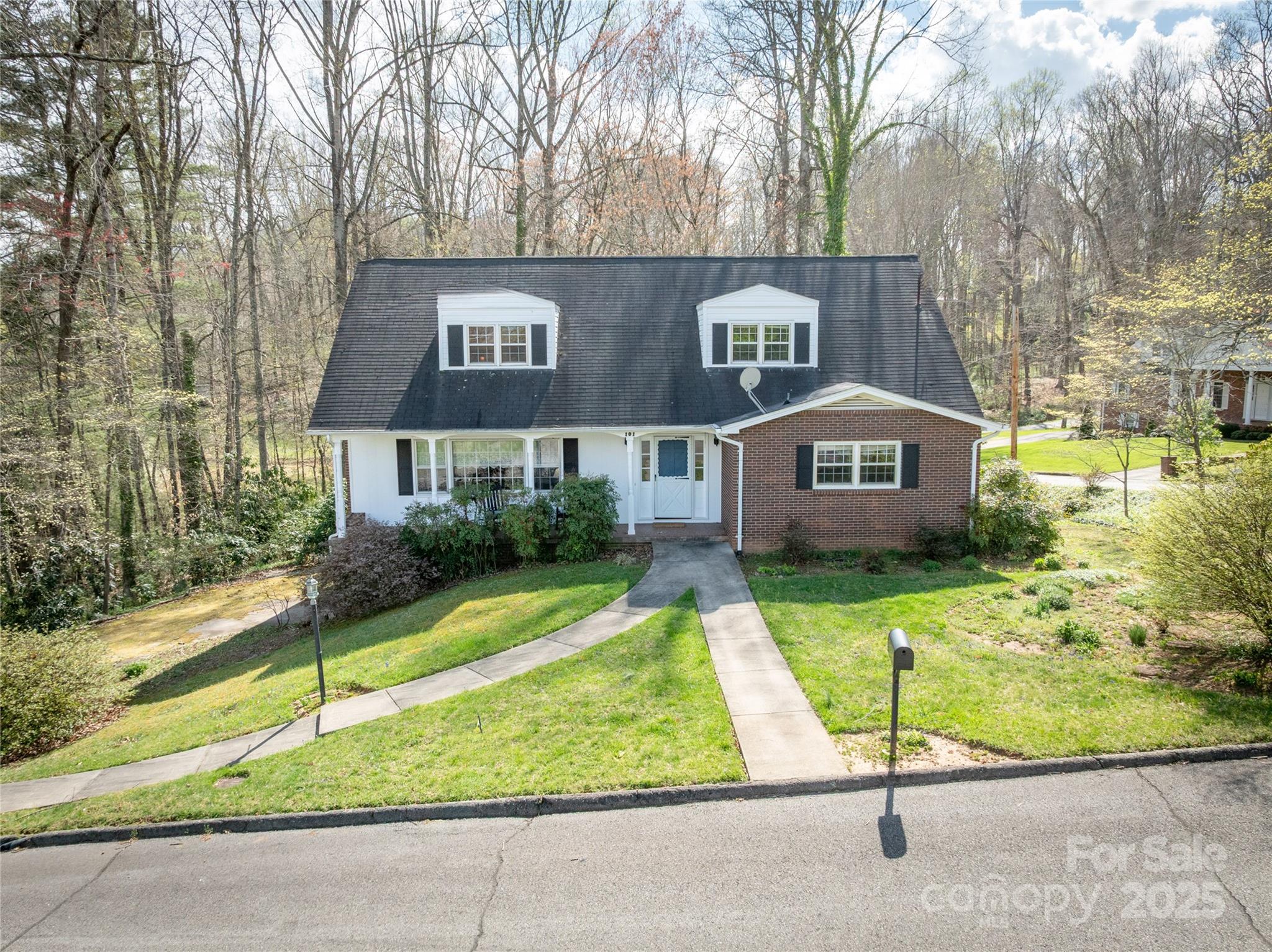 101 Burke Street Waynesville NC 28786