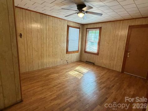 382 Alexis High Shoals Road Dallas NC 28034