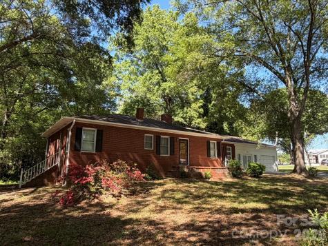 382 Alexis High Shoals Road Dallas NC 28034