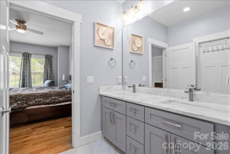 24 Mink Farm Road Leicester NC 28748