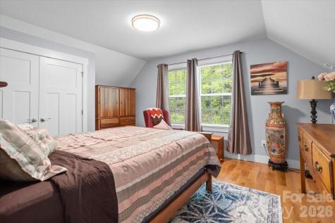 24 Mink Farm Road Leicester NC 28748