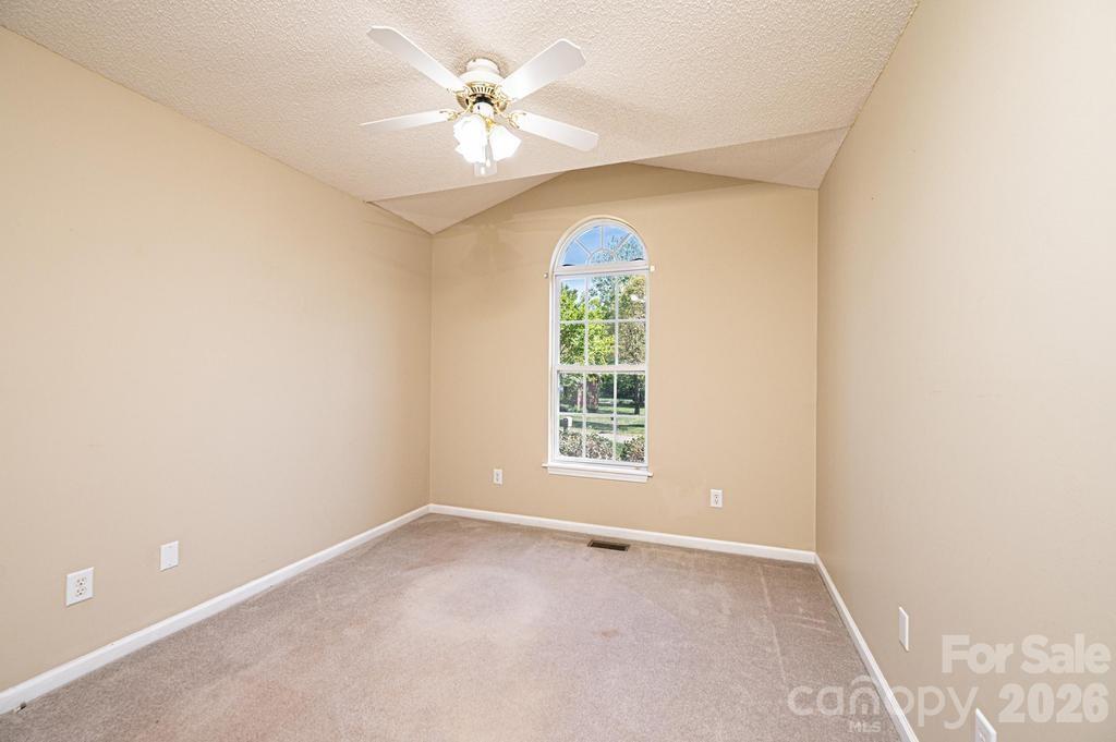 2000 Summerfield Circle Conover NC 28613