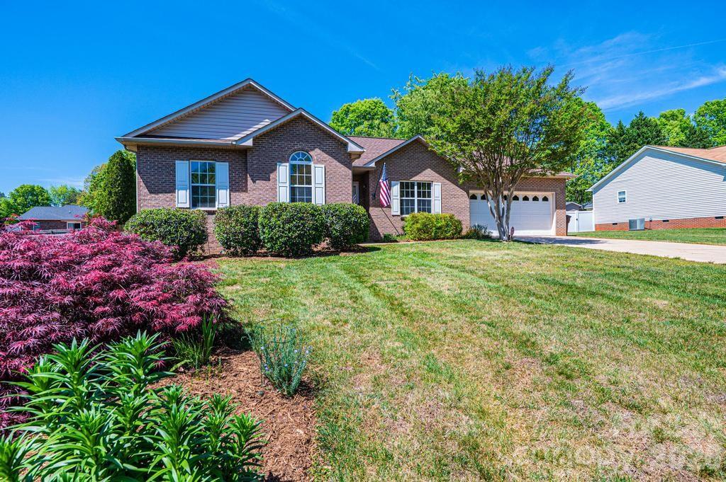 2000 Summerfield Circle Conover NC 28613