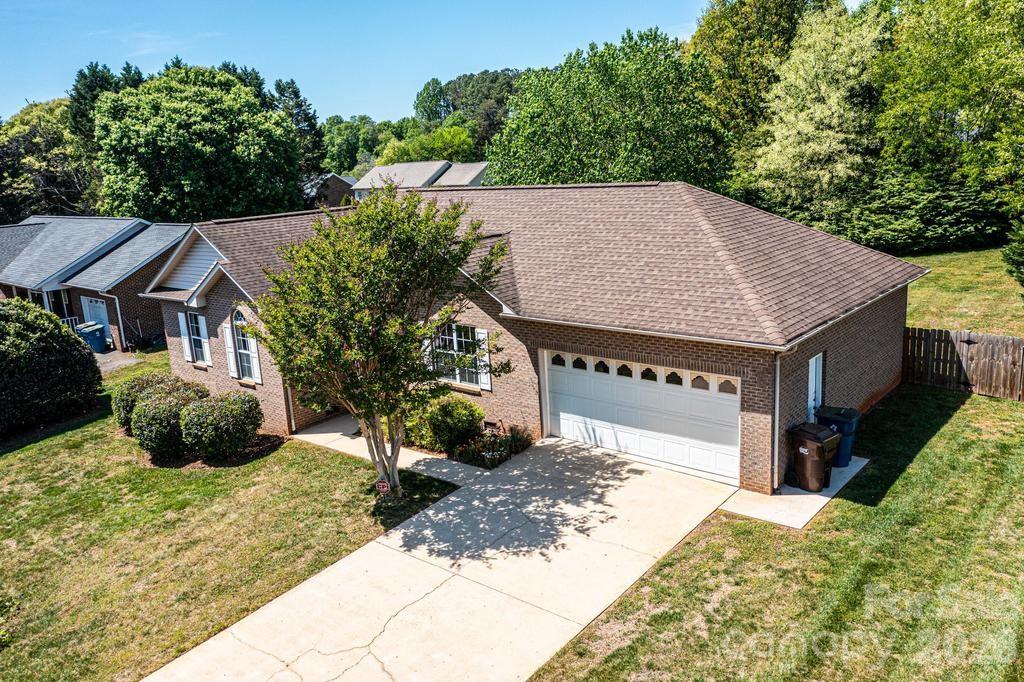 2000 Summerfield Circle Conover NC 28613