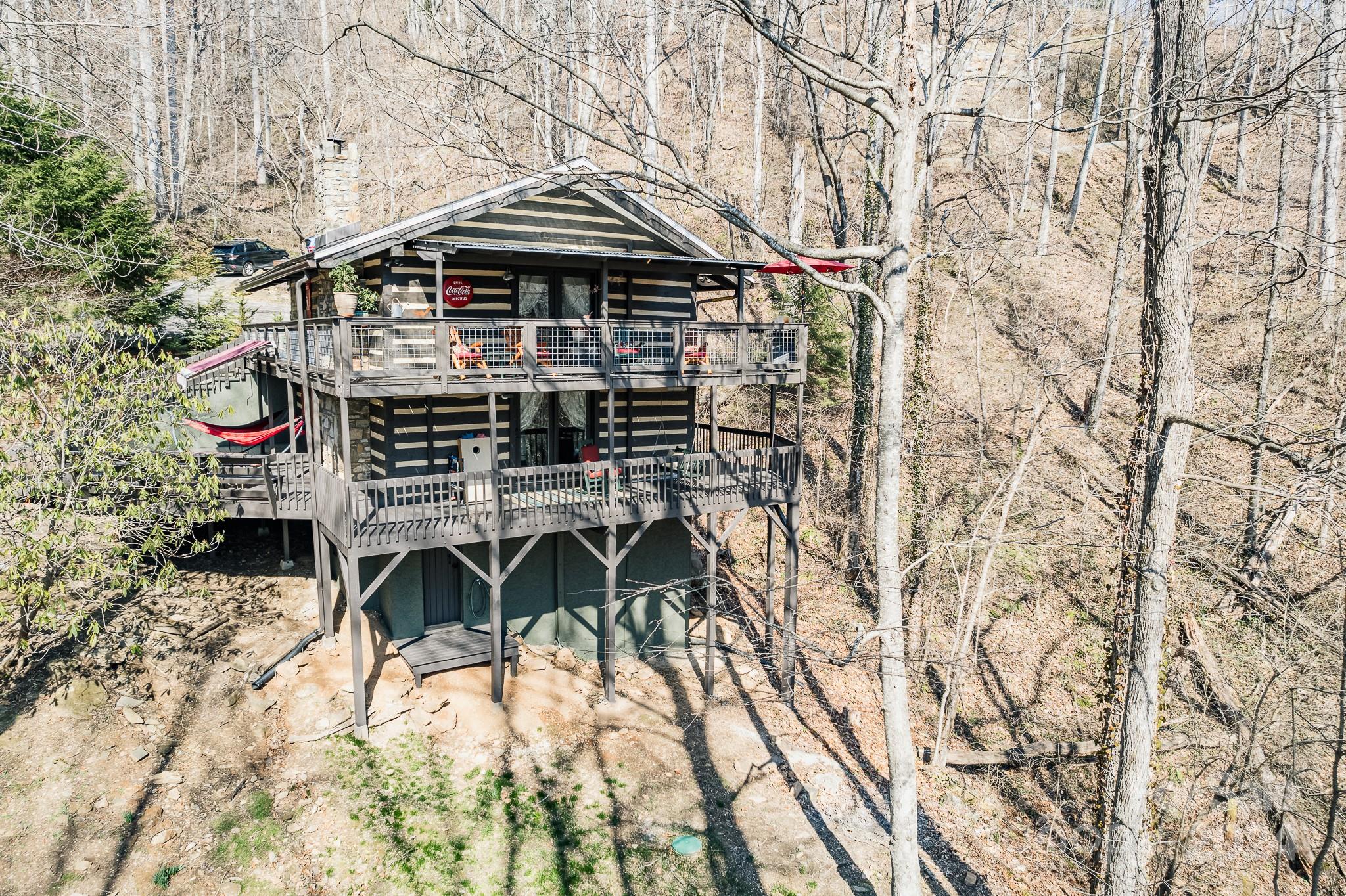 62 Weeping Cherry Forest Road Fairview NC 28730
