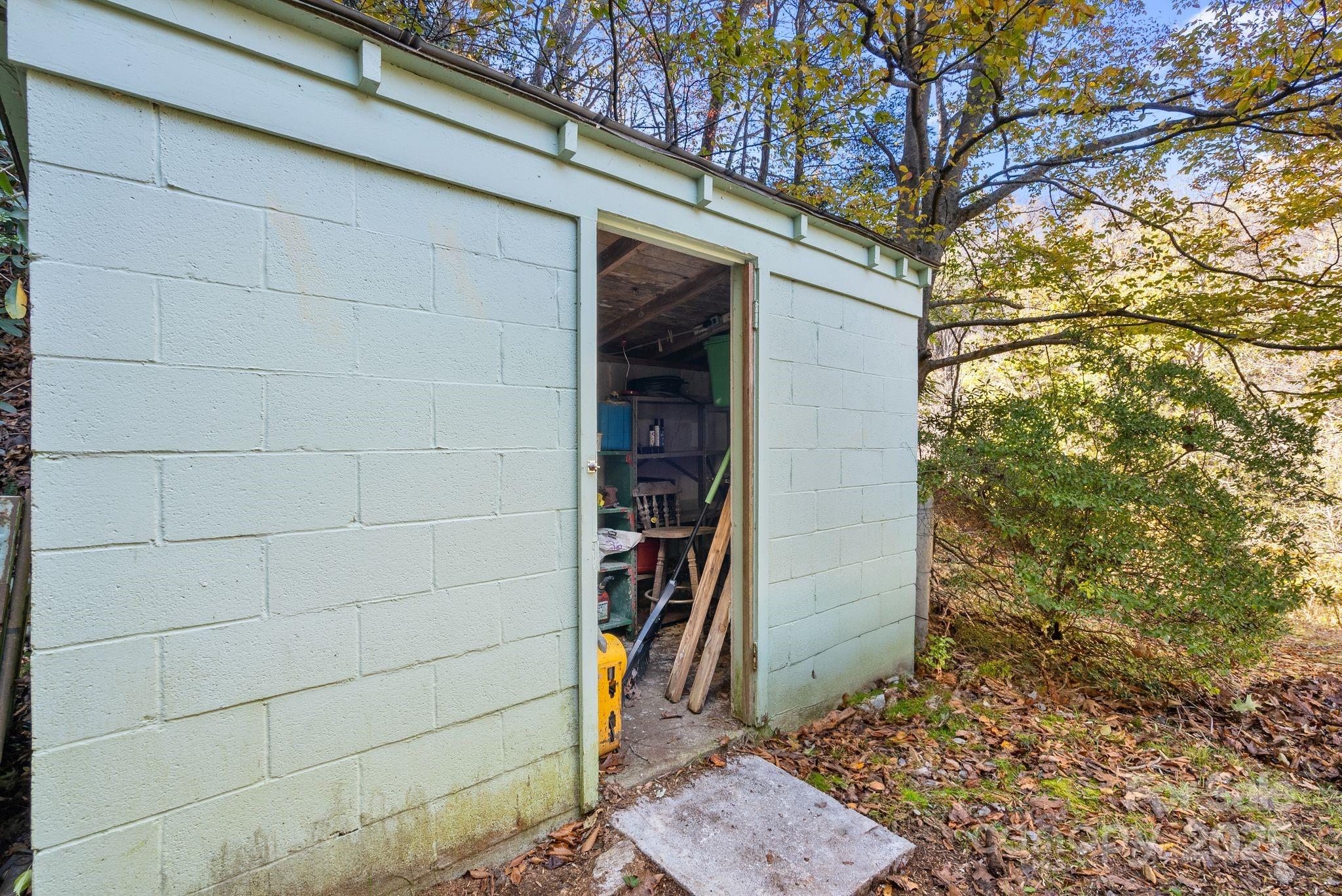 456 Rector Corner Road Marshall NC 28753