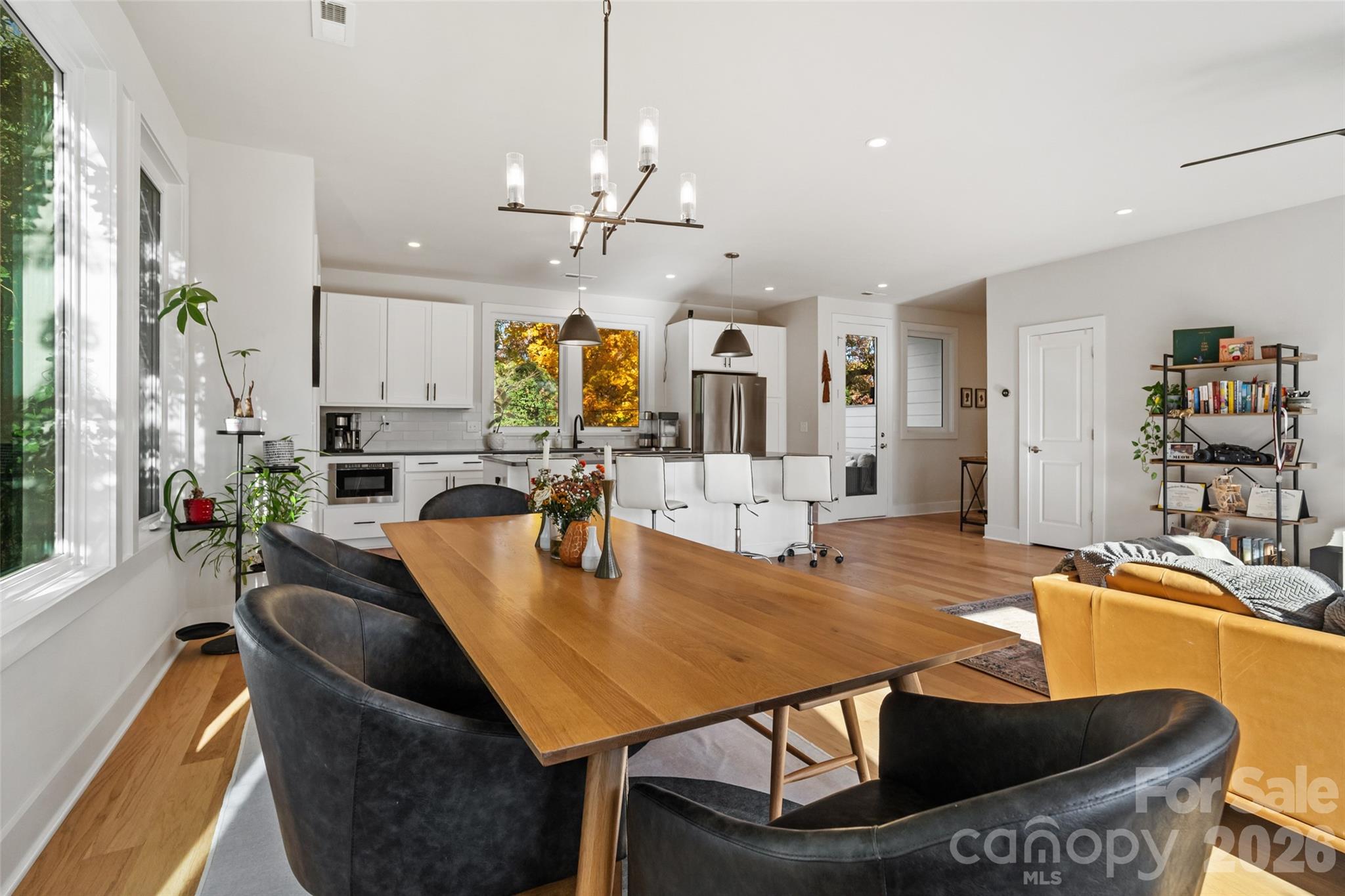 1549 Pinecrest Avenue Charlotte NC 28205