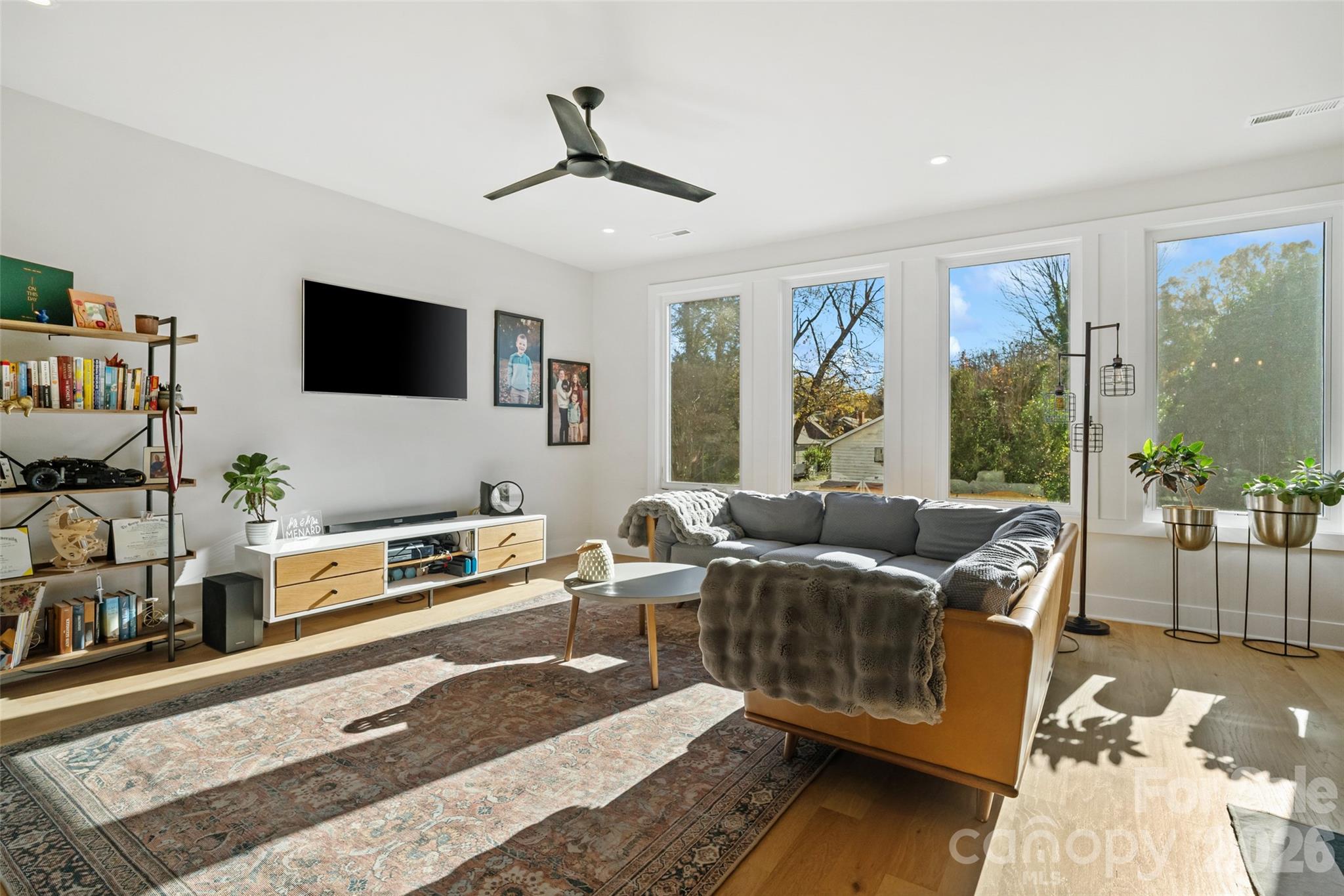 1549 Pinecrest Avenue Charlotte NC 28205