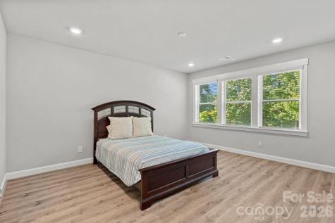 6132 Sandy Point Lane Belmont NC 28012