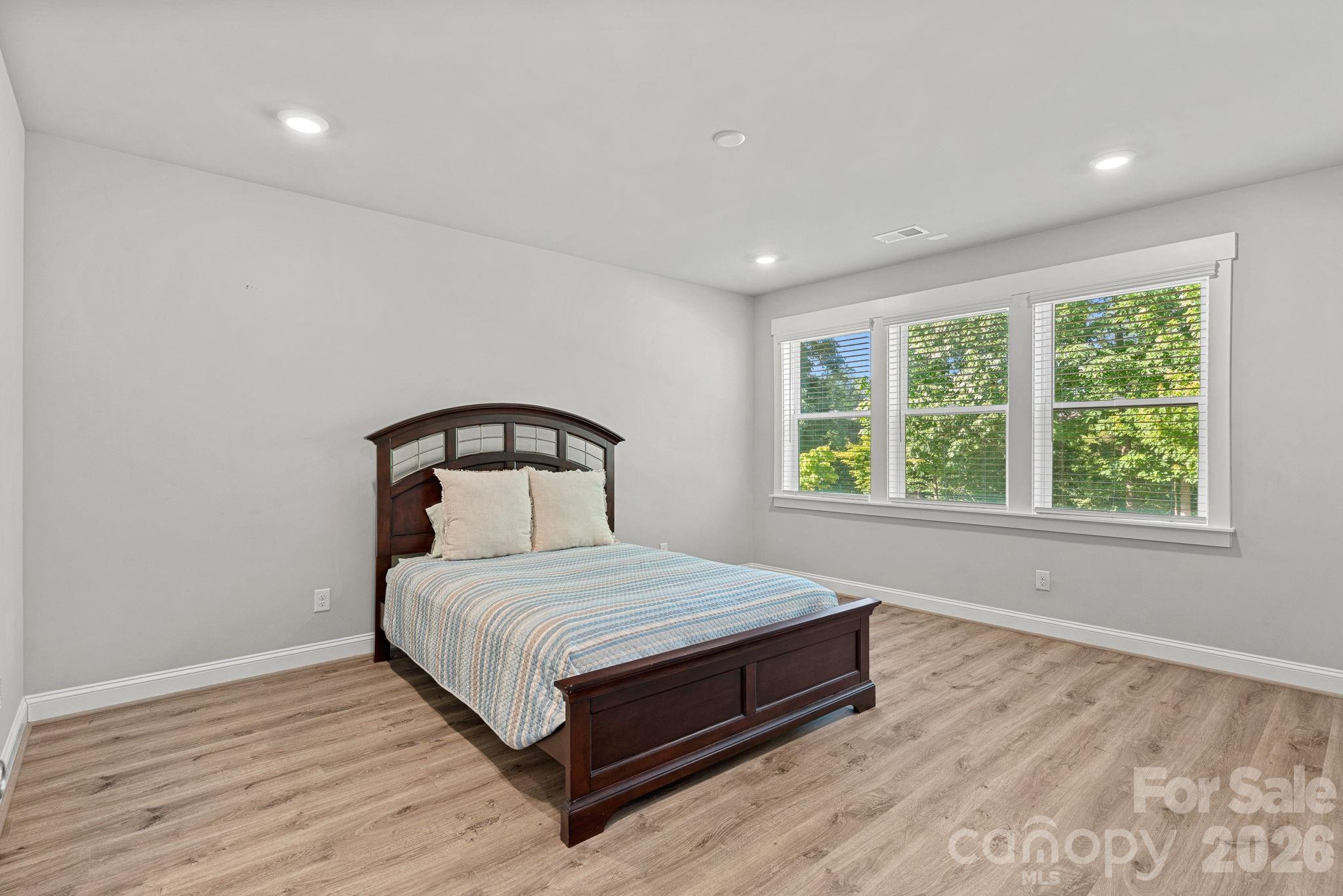 6132 Sandy Point Lane Belmont NC 28012
