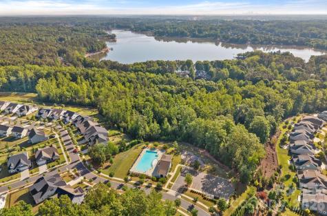 6132 Sandy Point Lane Belmont NC 28012