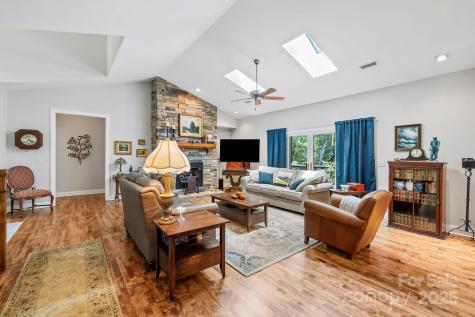 21 Waga Court Brevard NC 28712