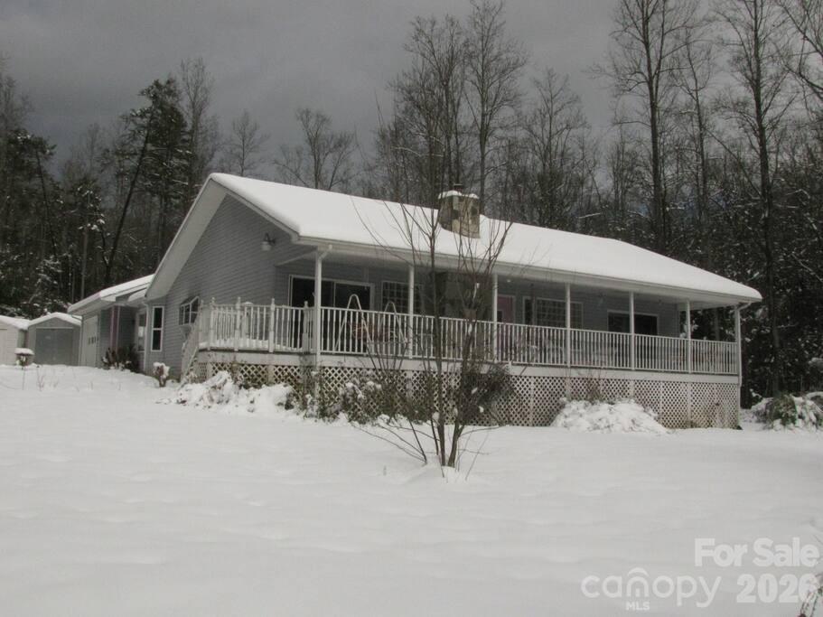 592 Liberty Church Road Marion NC 28752