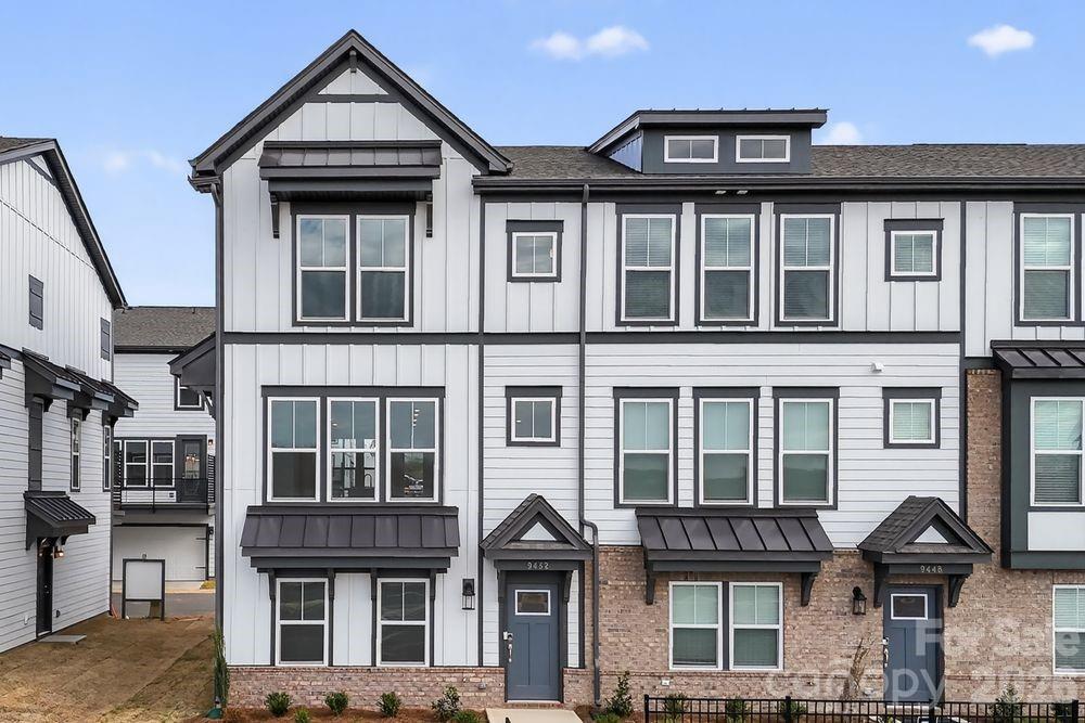 9452 Senator Royall Drive Charlotte NC 28262
