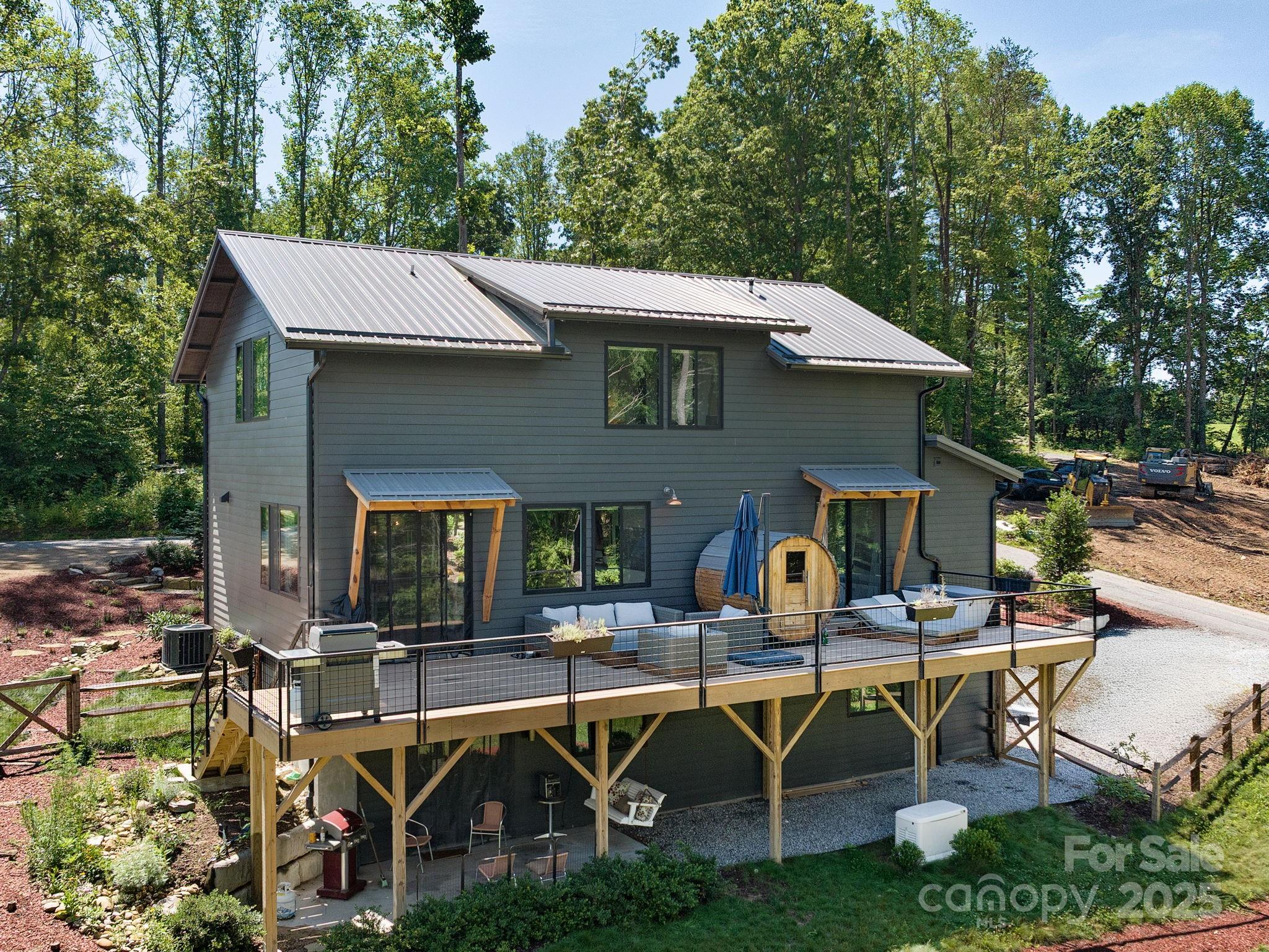 434 Creek Side Drive Mills River NC 28759