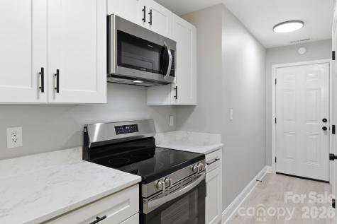 24 Sagefield Drive Candler NC 28715