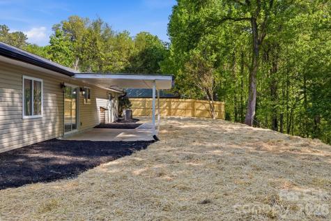 24 Sagefield Drive Candler NC 28715